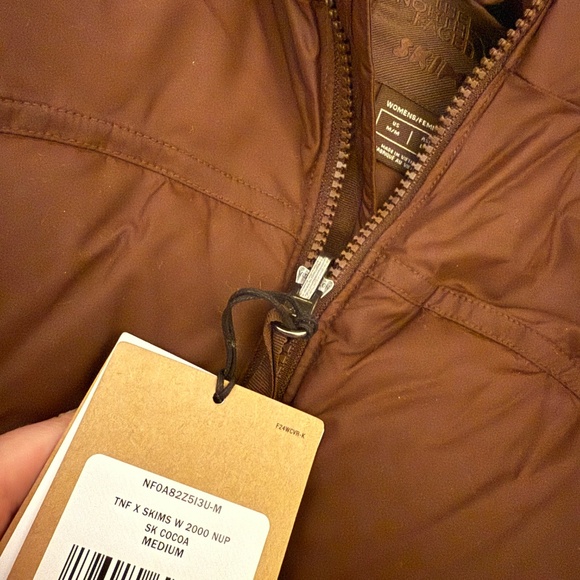 SKIMS x NORTH FACE BROWN PUFFER SIZE M - Picture 4 of 4